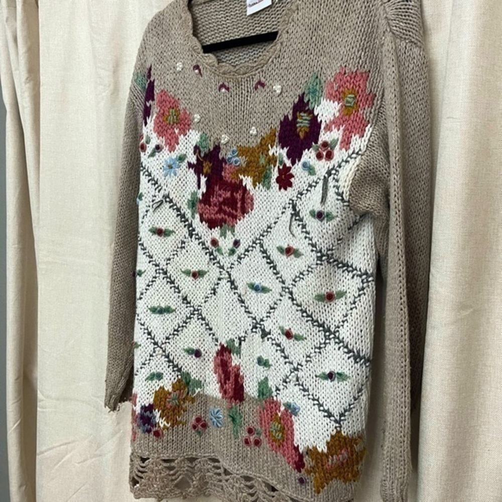 Vintage 90s Romantic Soft Beaded Floral Chunky Hand Knit Oversized Sweater